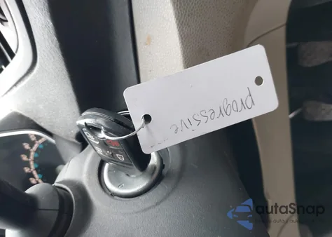 2015 Ford Fiesta Se z USA, uszkodzony, nr VIN 3FADP4BJ4FM225575